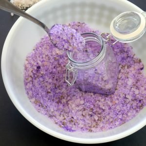 MUOI TAM HOA LAVENDER